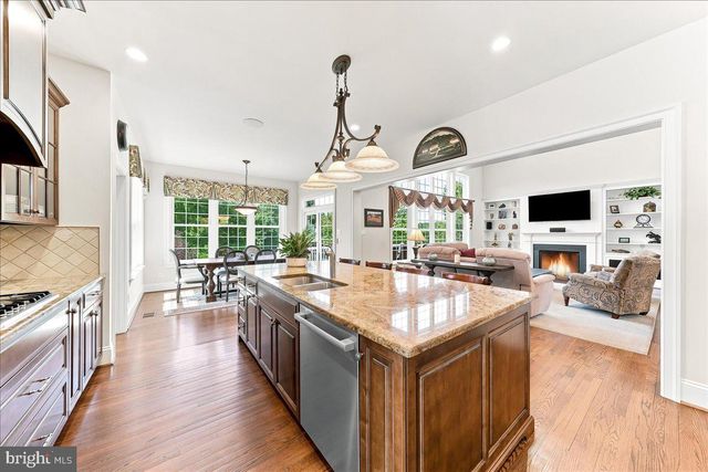 4 WELLFLEET LN, Glen Mills, PA 19342