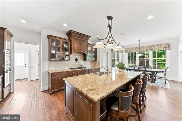 4 WELLFLEET LN, Glen Mills, PA 19342