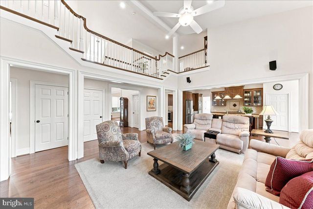 4 WELLFLEET LN, Glen Mills, PA 19342