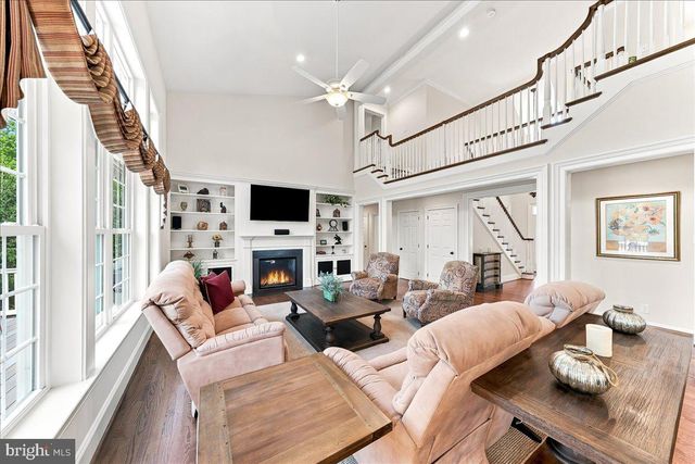 4 WELLFLEET LN, Glen Mills, PA 19342