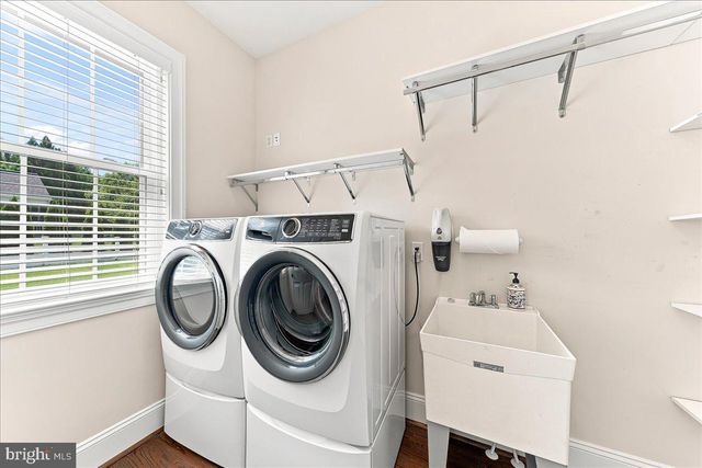 4 WELLFLEET LN, Glen Mills, PA 19342