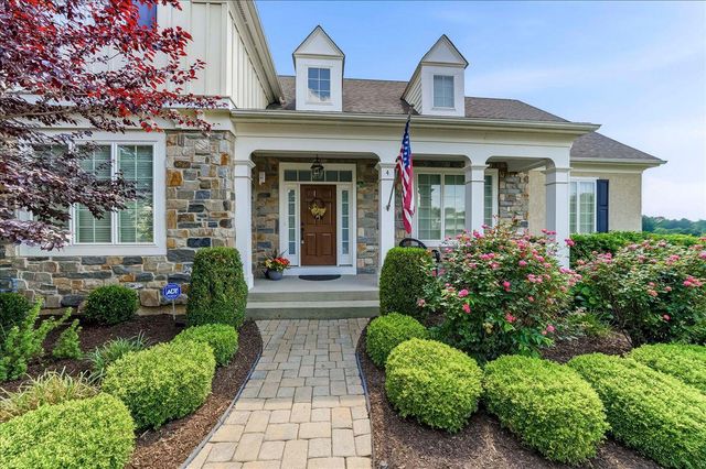 4 WELLFLEET LN, Glen Mills, PA 19342