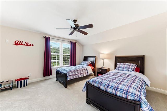 4 WELLFLEET LN, Glen Mills, PA 19342