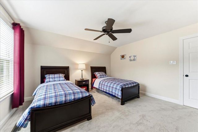 4 WELLFLEET LN, Glen Mills, PA 19342