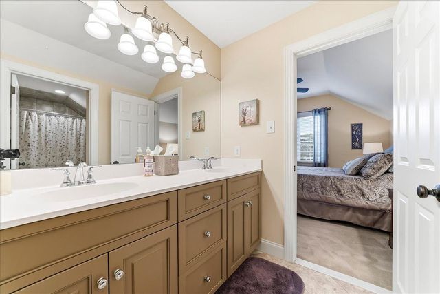 4 WELLFLEET LN, Glen Mills, PA 19342