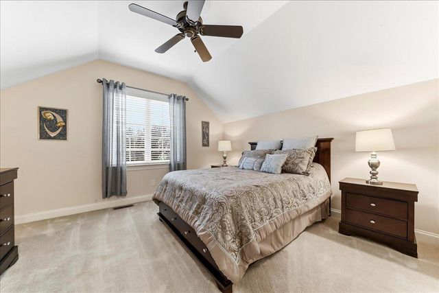 4 WELLFLEET LN, Glen Mills, PA 19342
