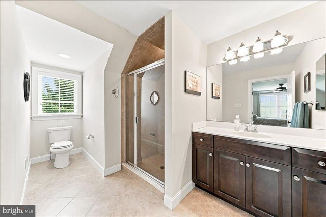4 WELLFLEET LN, Glen Mills, PA 19342