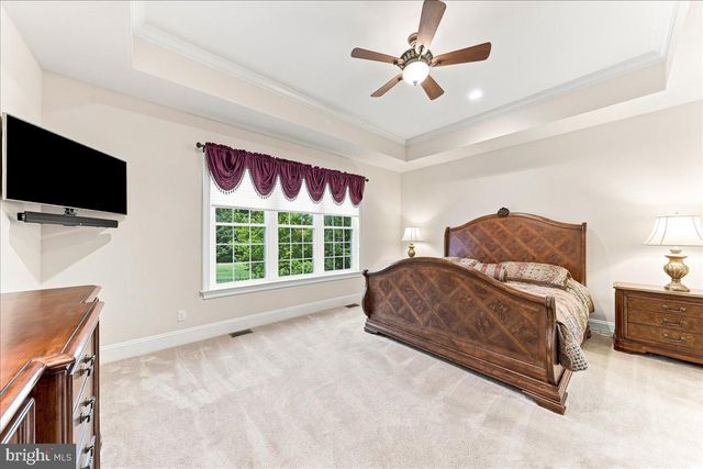 4 WELLFLEET LN, Glen Mills, PA 19342