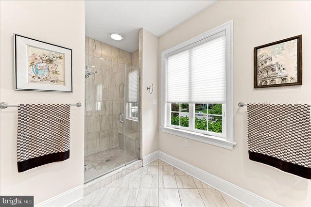4 WELLFLEET LN, Glen Mills, PA 19342