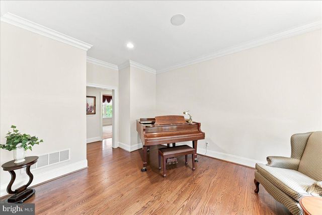 4 WELLFLEET LN, Glen Mills, PA 19342