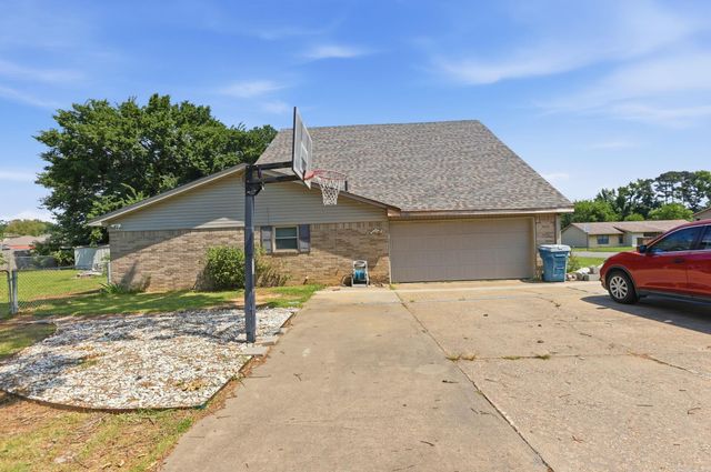 6018 Timberside Road, Little Rock, AR 72204