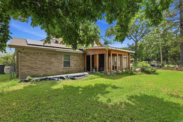 6018 Timberside Road, Little Rock, AR 72204