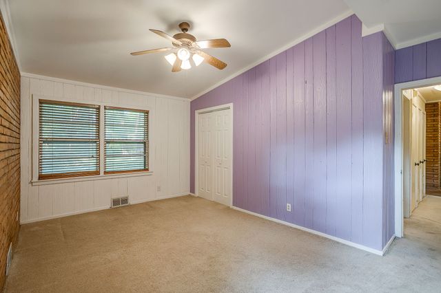 1100 Mockingbird Lane, Arlington, TX 76013