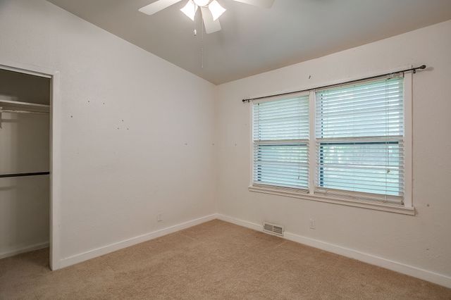 1100 Mockingbird Lane, Arlington, TX 76013