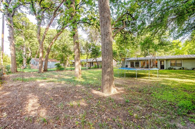 1100 Mockingbird Lane, Arlington, TX 76013