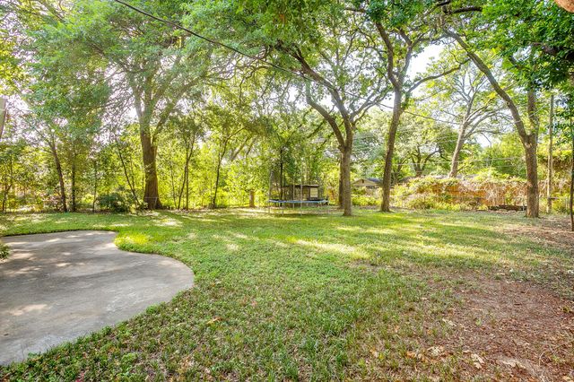 1100 Mockingbird Lane, Arlington, TX 76013