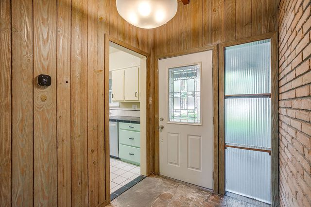 1100 Mockingbird Lane, Arlington, TX 76013