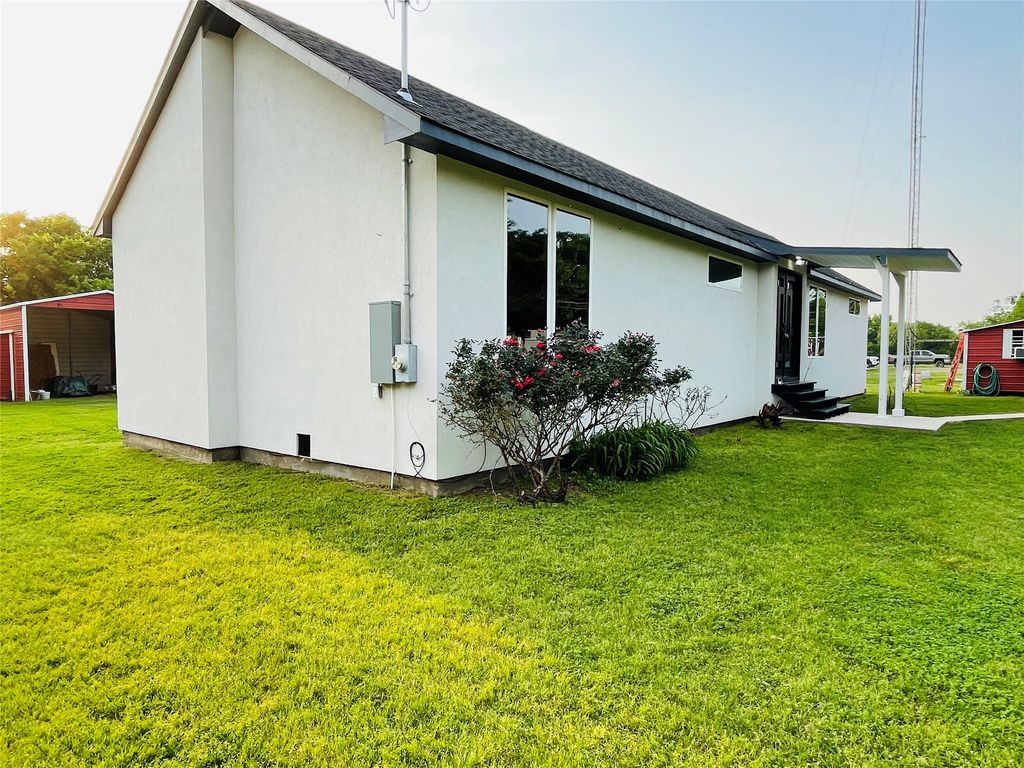 20055 Hill Lane, Kemp, TX 75143