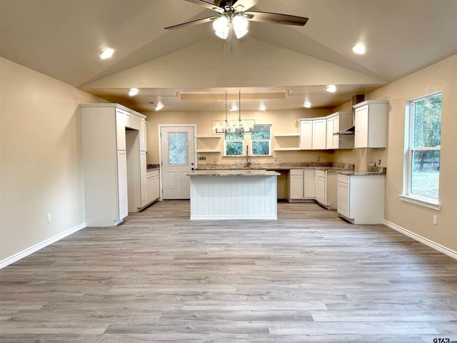 117 Cypress Circle, Mt Vernon, TX 75457