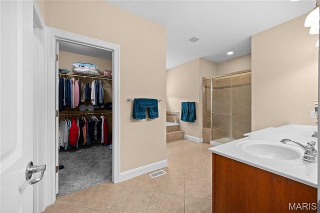 3352 Garvey Lane, Edwardsville, IL 62025