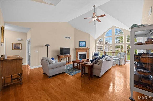 3352 Garvey Lane, Edwardsville, IL 62025