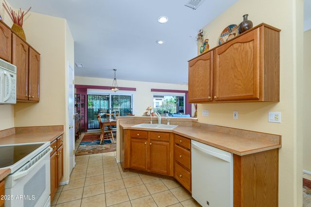 15814 W WILDFLOWER Drive, Surprise, AZ 85374