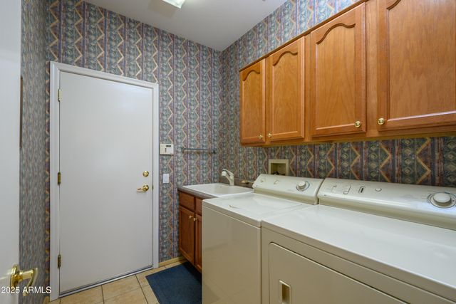 15814 W WILDFLOWER Drive, Surprise, AZ 85374