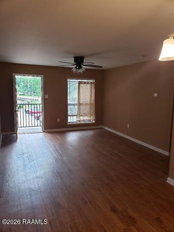 701 S College Road Apt 216, Lafayette, LA 70503