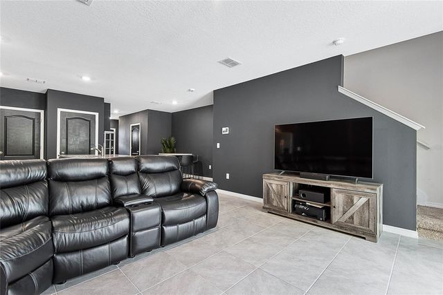 45 BELLA OAKS DRIVE, Port Orange, FL 32129