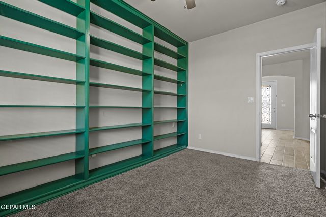7401 EAGLE VISTA Drive, El Paso, TX 79911