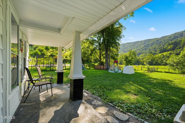 3851 Middle Wallens Creek Road, Duffield, VA 24244