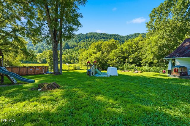 3851 Middle Wallens Creek Road, Duffield, VA 24244