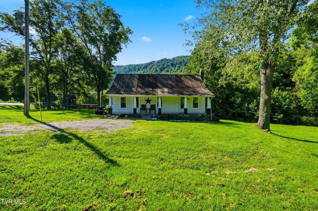3851 Middle Wallens Creek Road, Duffield, VA 24244