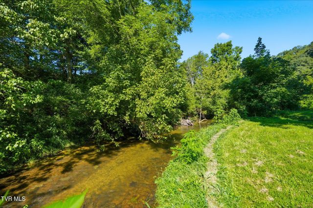 3851 Middle Wallens Creek Road, Duffield, VA 24244