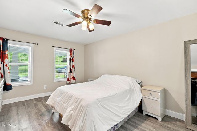 3851 Middle Wallens Creek Road, Duffield, VA 24244
