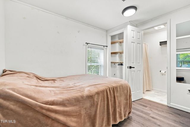 3851 Middle Wallens Creek Road, Duffield, VA 24244