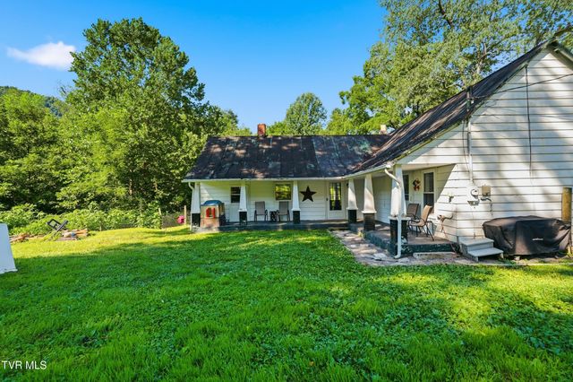 3851 Middle Wallens Creek Road, Duffield, VA 24244