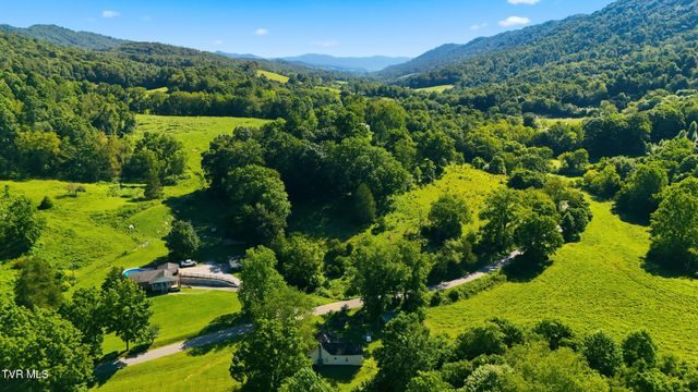 3851 Middle Wallens Creek Road, Duffield, VA 24244