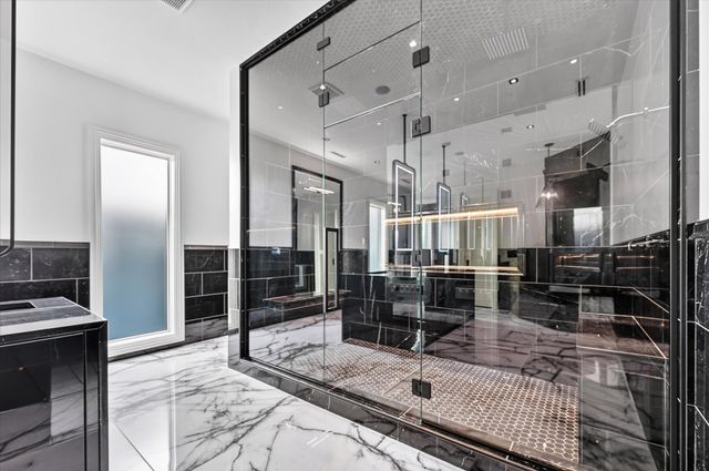 6404 Lakehurst Avenue, Dallas, TX 75230