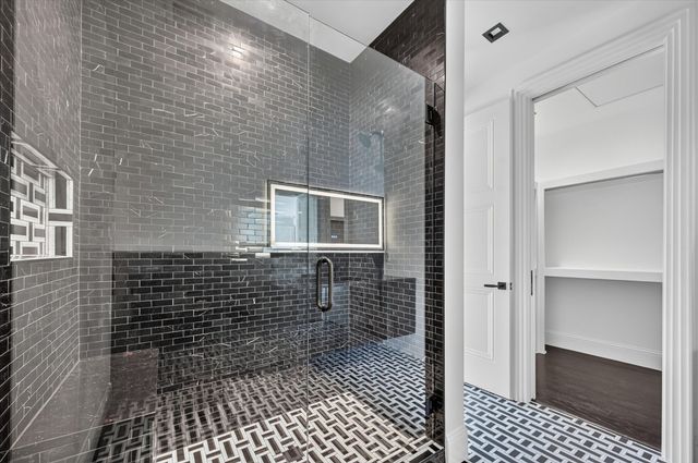 6404 Lakehurst Avenue, Dallas, TX 75230