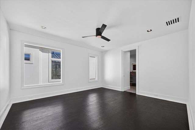 6404 Lakehurst Avenue, Dallas, TX 75230