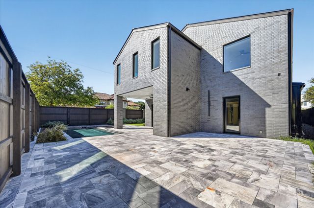 6404 Lakehurst Avenue, Dallas, TX 75230