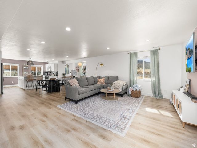 102 S ELK RIDGE DR, Elk Ridge, UT 84651