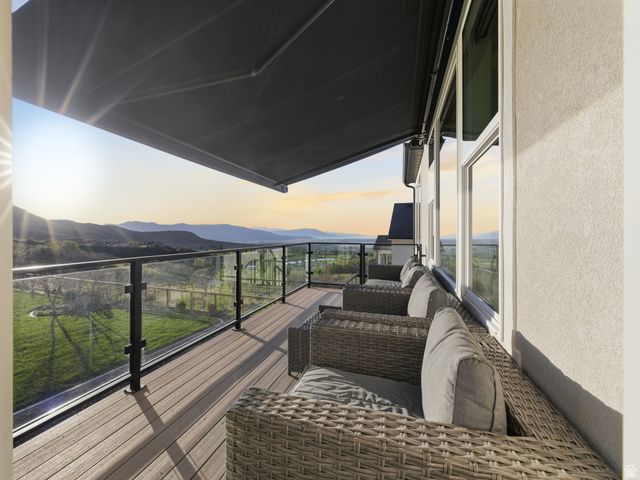 102 S ELK RIDGE DR, Elk Ridge, UT 84651