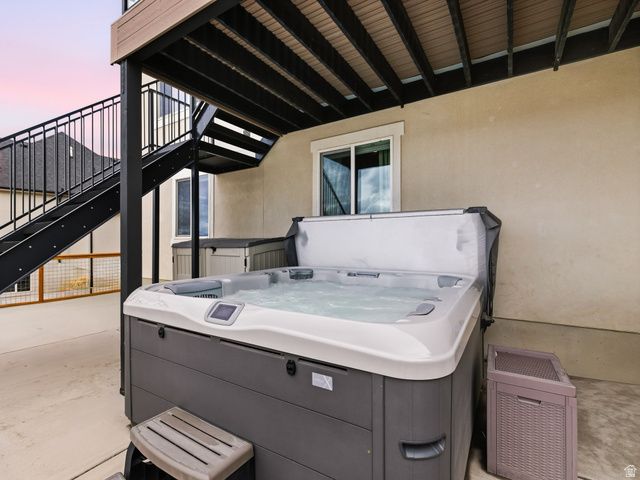 102 S ELK RIDGE DR, Elk Ridge, UT 84651