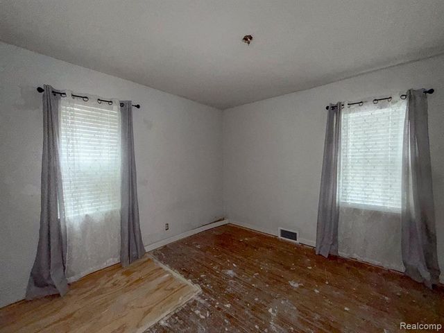 13594 Grandmont Avenue, Detroit, MI 48227