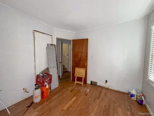 13594 Grandmont Avenue, Detroit, MI 48227