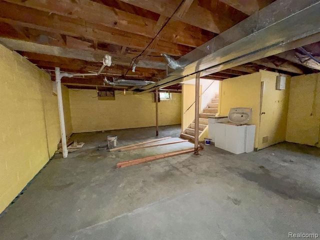 13594 Grandmont Avenue, Detroit, MI 48227