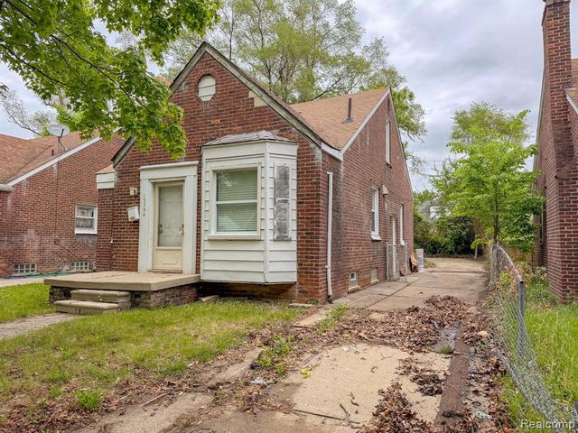 13594 Grandmont Avenue, Detroit, MI 48227