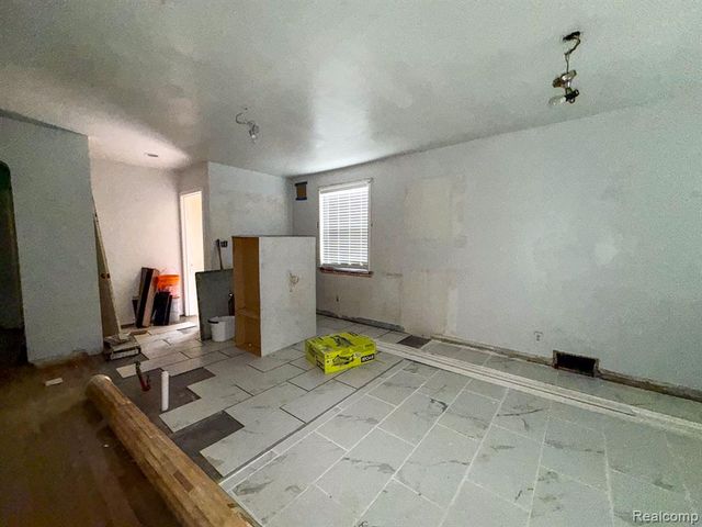 13594 Grandmont Avenue, Detroit, MI 48227